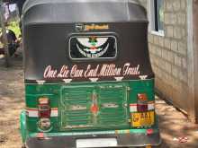 Bajaj 4 Stroke 2013 Three Wheel