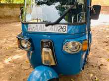 Bajaj 4 Stroke 2013 Three Wheel