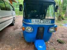 Bajaj 4 Stroke 2013 Three Wheel