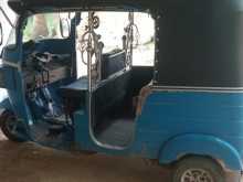 Bajaj 4 Stroke 2013 Three Wheel
