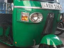 Bajaj 4 Stroke 2013 Three Wheel