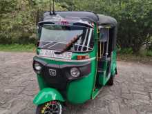 Bajaj 4 Stroke 2014 Three Wheel