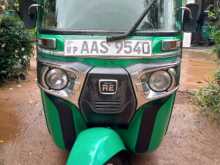 Bajaj 4 Stroke 2014 Three Wheel