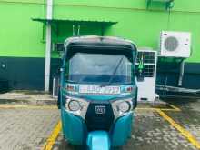 Bajaj 4 Stroke 2014 Three Wheel