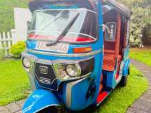 Bajaj 4 Stroke 2014 Three Wheel