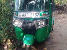 Bajaj 4 Stroke 2014 Three Wheel