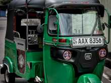 Bajaj 4 Stroke 2015 Three Wheel