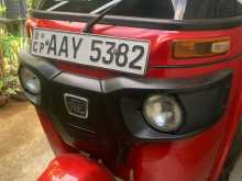 Bajaj 4 Stroke 2015 Three Wheel