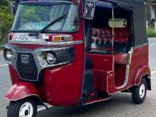 Bajaj 4 Stroke 2015 Three Wheel