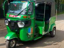 Bajaj 4 Stroke 2015 Three Wheel