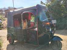 Bajaj 4 Stroke 2015 Three Wheel