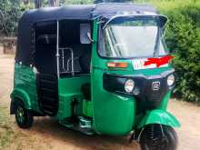 Bajaj 4 Stroke 2015 Three Wheel