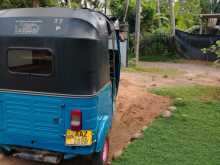 Bajaj 4 Stroke 2015 Three Wheel