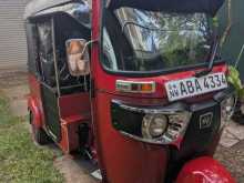 Bajaj 4 Stroke 2015 Three Wheel