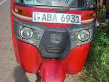 Bajaj 4 Stroke 2015 Three Wheel
