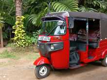 Bajaj 4 Stroke 2015 Three Wheel