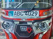 Bajaj 4 Stroke 2015 Three Wheel