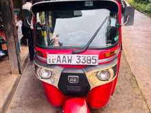 Bajaj 4 Stroke 2015 Three Wheel