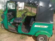 Bajaj 4 Stroke 2015 Three Wheel