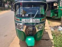 Bajaj 4 Stroke 2015 Three Wheel