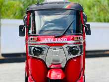 Bajaj 4 Stroke 2015 Three Wheel
