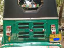 https://riyasewana.com/uploads/bajaj-4-stroke-2015-712042112062.jpg