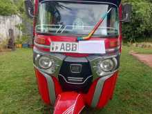 Bajaj 4 Stroke 2015 Three Wheel