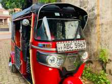 Bajaj 4 Stroke 2015 Three Wheel