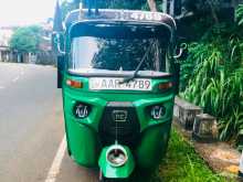 Bajaj 4 Stroke 2015 Three Wheel