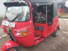 Bajaj 4 Stroke 2010 Three Wheel