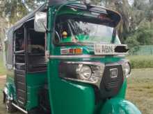 Bajaj 4 Stroke 2016 Three Wheel