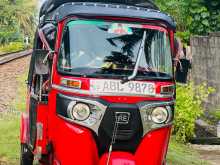 Bajaj 4 Stroke 2016 Three Wheel