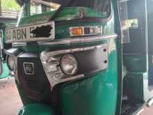 Bajaj 4 Stroke 2016 Three Wheel