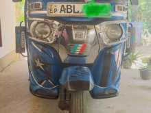 Bajaj 4 Stroke 2016 Three Wheel