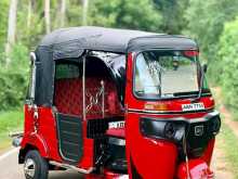 Bajaj 4 Stroke 2016 Three Wheel