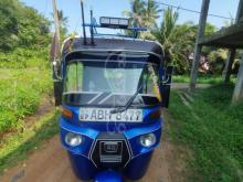 Bajaj 4 Stroke 2016 Three Wheel