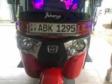 Bajaj 4 Stroke 2016 Three Wheel