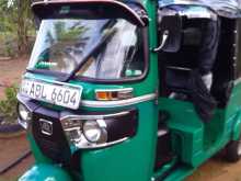 Bajaj 4 Stroke 2016 Three Wheel