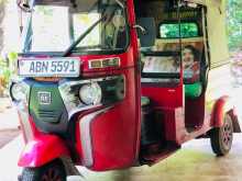 Bajaj 4 Stroke 2016 Three Wheel