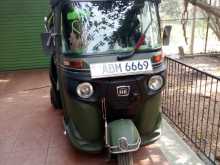 Bajaj 4 Stroke 2016 Three Wheel