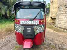 Bajaj 4 Stroke 2016 Three Wheel