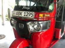 Bajaj 4 Stroke 2016 Three Wheel