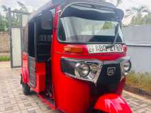 Bajaj 4 Stroke 2017 Three Wheel