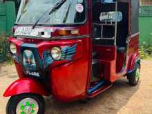 Bajaj 4 Stroke 2017 Three Wheel