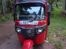 Bajaj 4 Stroke 2018 Three Wheel