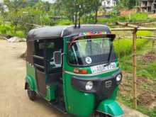 Bajaj 4 Stroke 2018 Three Wheel