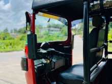 https://riyasewana.com/uploads/bajaj-4-stroke-2018-2414312712363.jpg