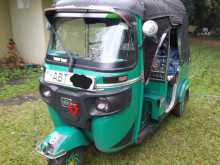 Bajaj 4 Stroke 2019 Three Wheel