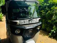 Bajaj 4 Stroke 2019 Three Wheel
