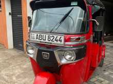 Bajaj 4 Stroke 2020 Three Wheel